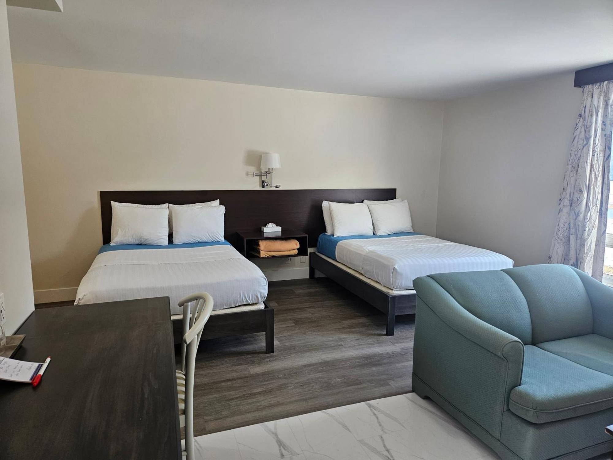 Leelas Villa Inn Flesherton エクステリア 写真